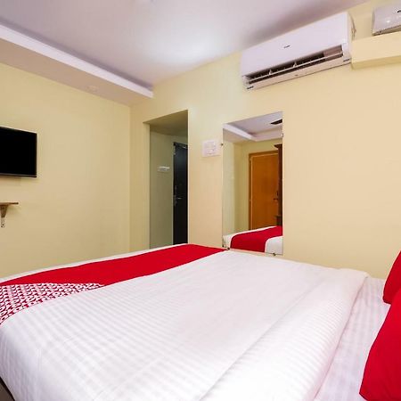 Hotel Oyo 26234 Annapurna Nilayam Vijayawāda Zewnętrze zdjęcie