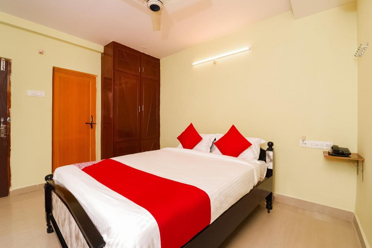 Hotel Oyo 26234 Annapurna Nilayam Vijayawāda Zewnętrze zdjęcie