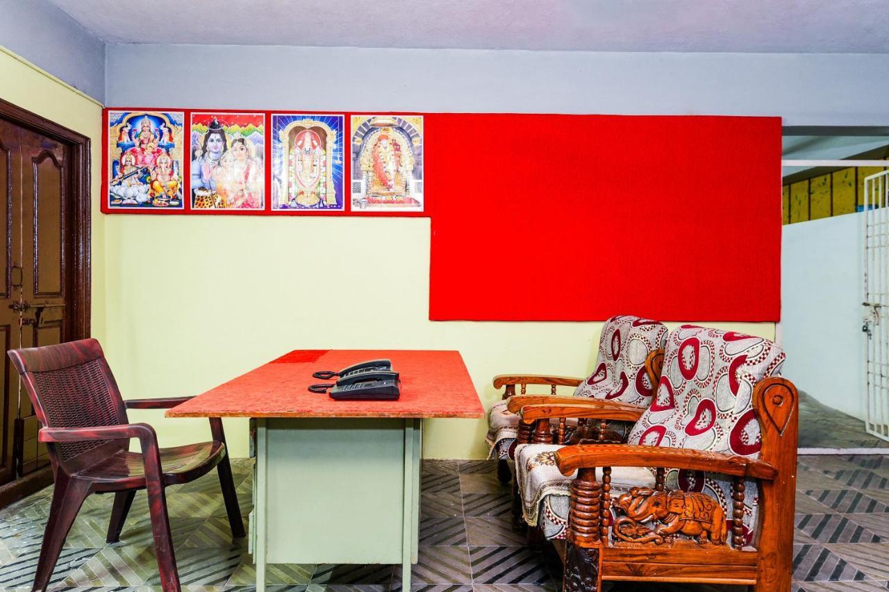 Hotel Oyo 26234 Annapurna Nilayam Vijayawāda Zewnętrze zdjęcie