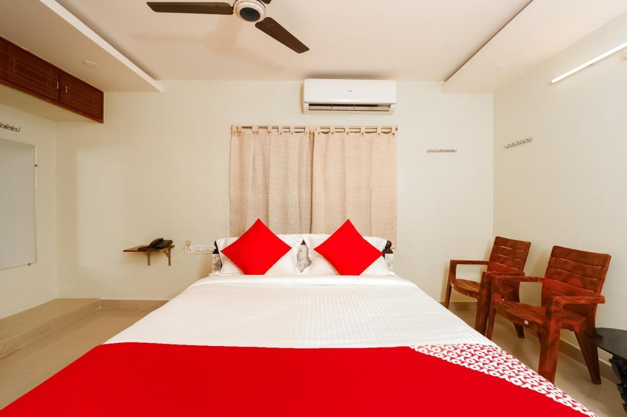 Hotel Oyo 26234 Annapurna Nilayam Vijayawāda Zewnętrze zdjęcie